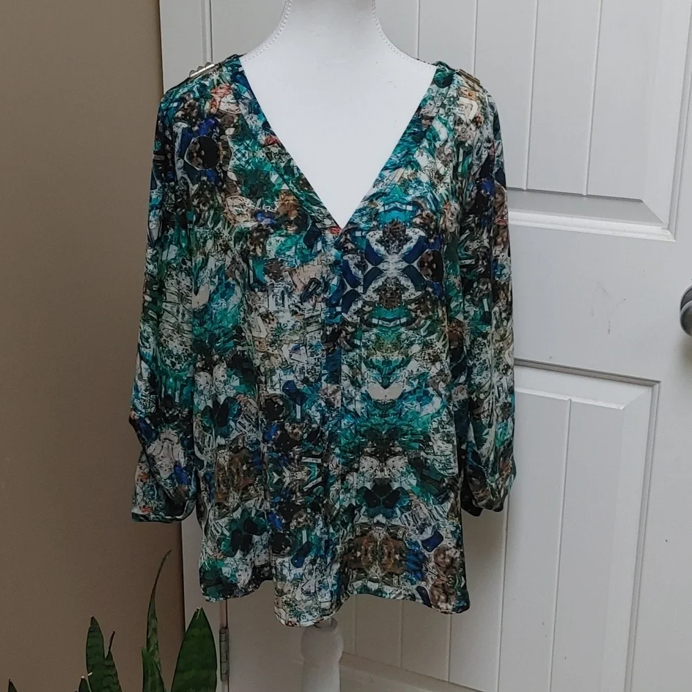 Zara Green Teal Blue Printed V-Neck Blouse - Picture 4 of 15